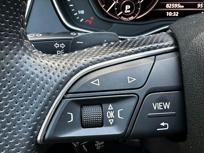 Audi Q5 2,0 TFSi 270kW-VIRTUAL-S Line - fotka 25 z 48