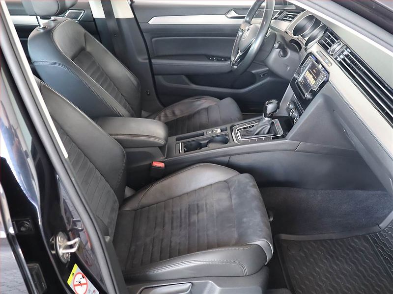 Volkswagen Passat (2017) 2.0 TDI, 4X4, Automat - fotka 9 z 25