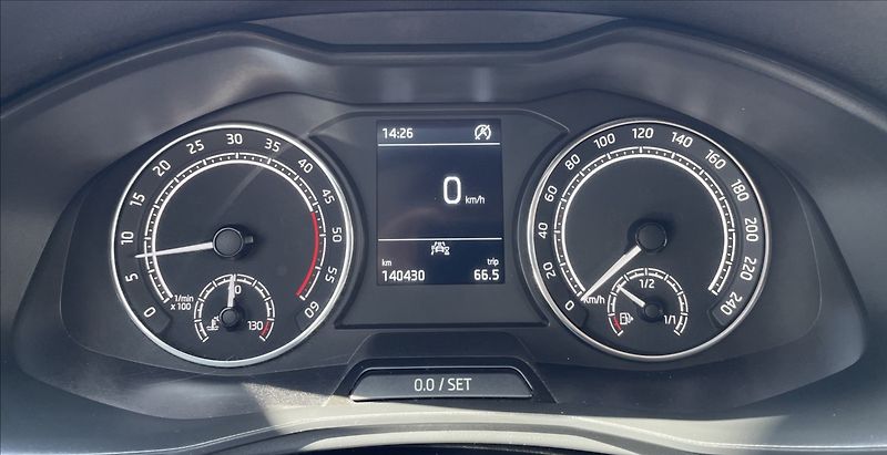 Škoda Scala 1,6 TDI  First Edition 85kw po - fotka 14 z 26