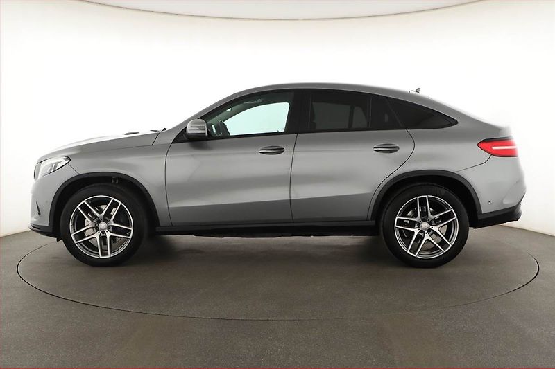 Mercedes-Benz GLE (2016) AMG line 400 4MATIC - fotka 3 z 27