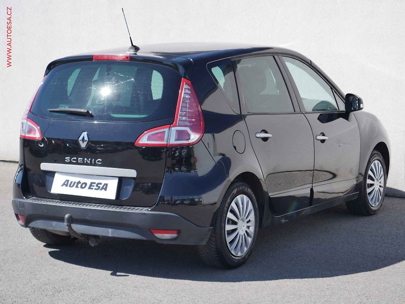 Renault Scénic (2011) 2.0i, AT, AC, park.asist - fotka 4 z 20