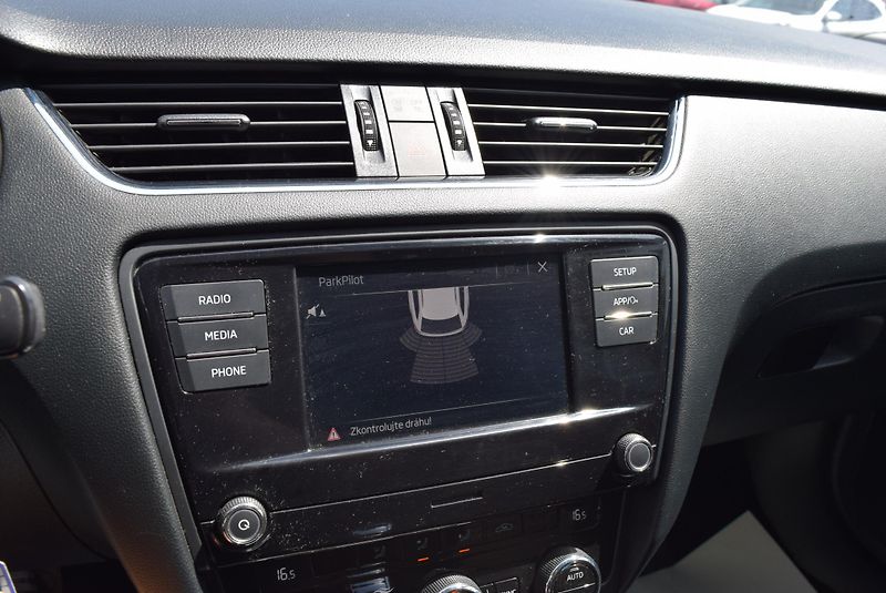 Škoda Octavia (2018) 1.6TDI 85kw DSG AMBITION APP  - fotka 26 z 42