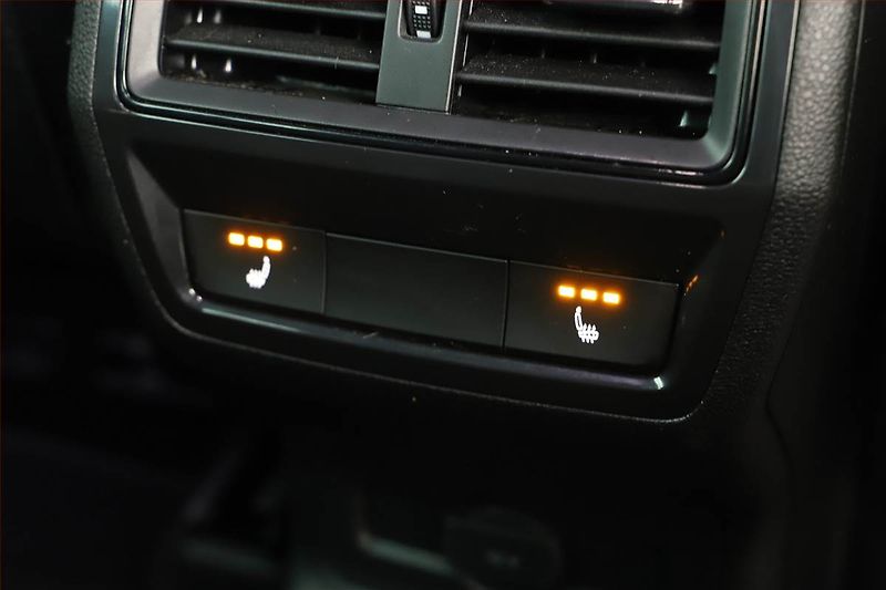 Škoda Karoq (2025) 1.5 TSI, SPORTLINE, AUTOMAT - fotka 17 z 19