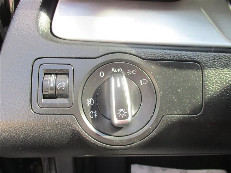 Volkswagen Passat 2,0 TDI,Highline,DSG,4x4,CZ, - fotka 33 z 47