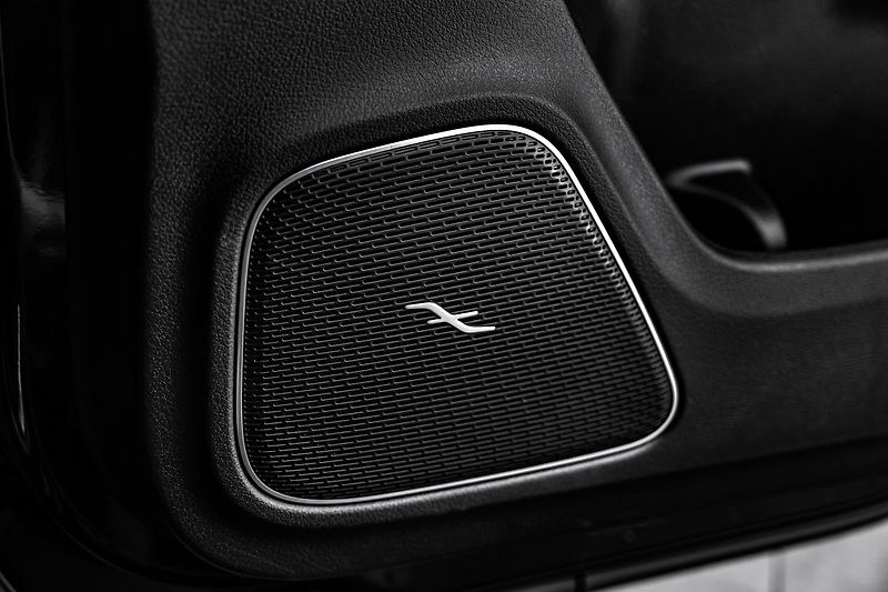 Mercedes-Benz CLA 4M Night Burmester - fotka 20 z 23
