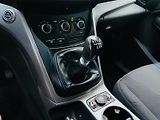 Ford Kuga 2.0TDCi 4x4 MAN SERVISKA TAŽNÉ - náhled 32