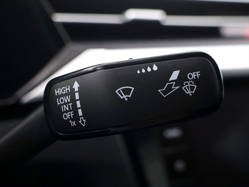 Volkswagen Arteon 2.0 TDI 147kW 4M DSG R-line DP - fotka 22 z 41