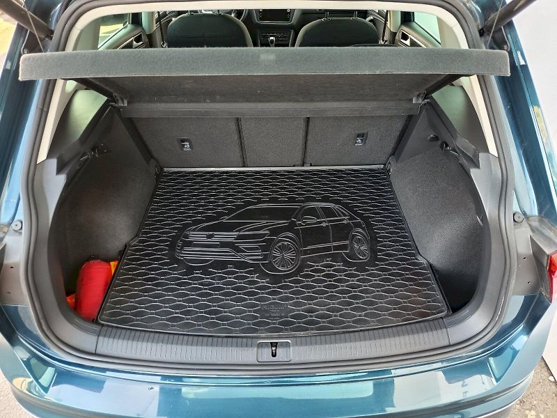 Volkswagen Tiguan (2021) 1.5 TSI 110kW LIFE - fotka 31 z 35