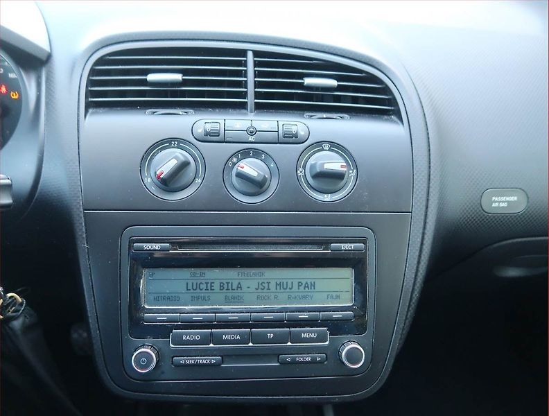 Seat Altea (2011) 1.2 TSI, Vyhř. sedaček - fotka 12 z 14