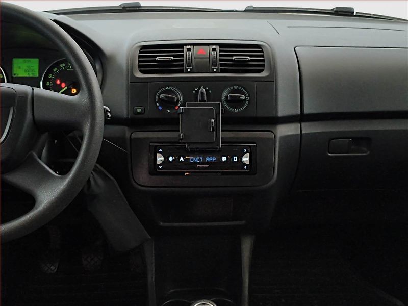 Škoda Fabia (2010) 1.2 TSI, Serv.kniha - fotka 12 z 14