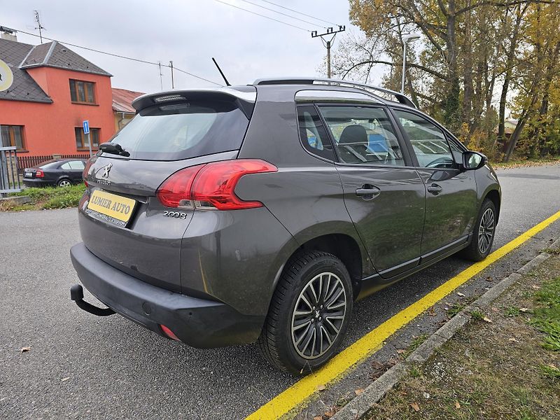 Peugeot 2008 (2016) 1.2i TAŽNÉ  - fotka 5 z 18