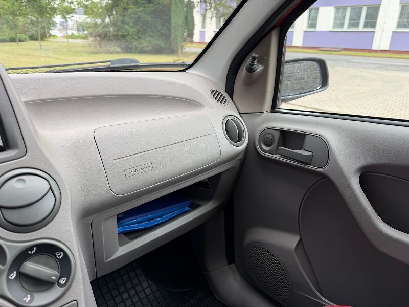 Fiat Panda 1,2i 4x4  - fotka 17 z 18