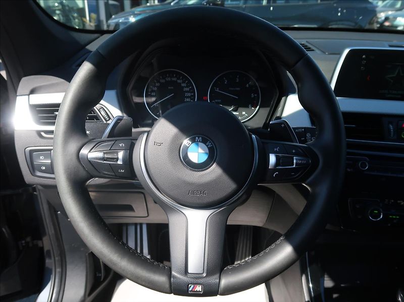 BMW X1 2,0 xd,140kW,ČR,M-Paket,DPH - fotka 17 z 27