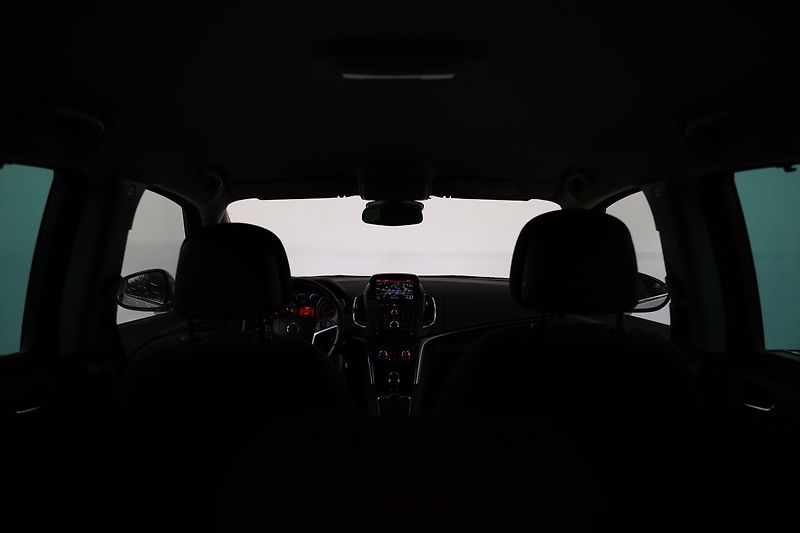 Opel Zafira - fotka 25 z 27