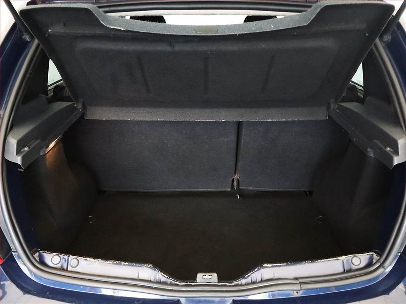 Dacia Sandero (2010) 1.6 MPI, dobrý stav - fotka 10 z 10