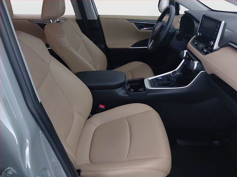 Toyota RAV4 (2022) 2.5 Hybrid - fotka 9 z 20
