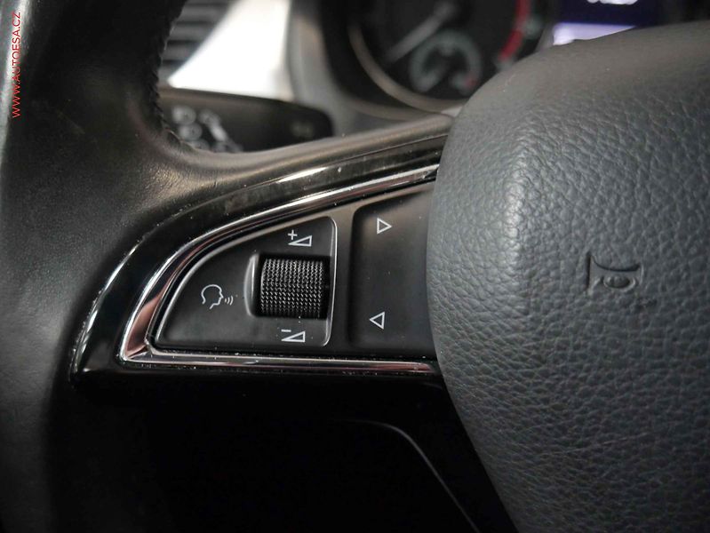 Škoda Rapid (2018) 1.0 TSi, ČR, servis.kniha, AC - fotka 14 z 19