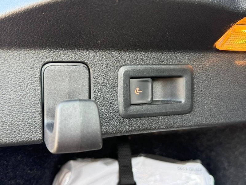 Škoda Scala Selection 1,0 TSI 85 kW 6° MP - fotka 28 z 32