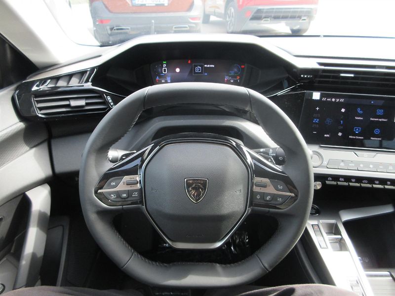 Peugeot 308 (2025) SW STYLE Hybrid 145 e-DCS6 - fotka 16 z 31