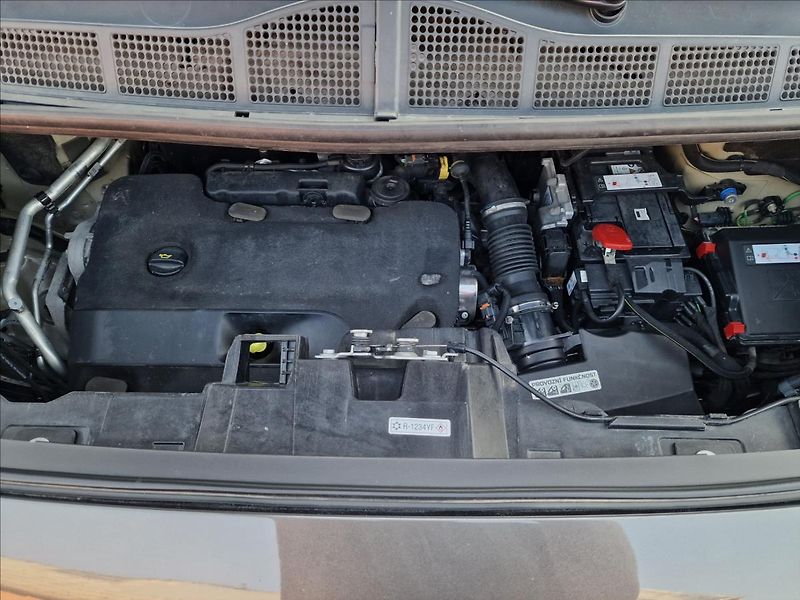 Toyota ProAce Verso 2.0 D-4d 106kw L2 Shuttle, ČR - fotka 43 z 50