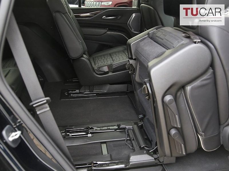 Cadillac Escalade (2021) 6.2 V8 Sport Platinum Záruka! - fotka 50 z 58