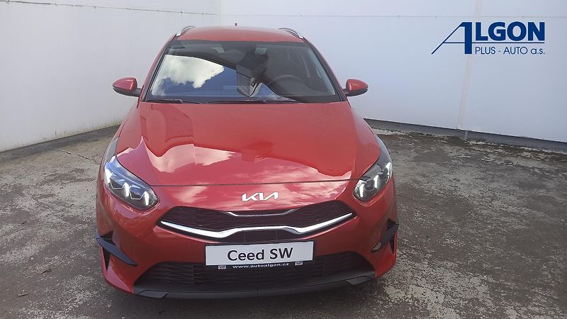 Kia Ceed SW (2025) 1,5 T-GDi TOP 7DCT - fotka 5 z 14