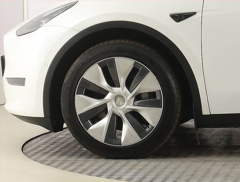 Tesla Model Y (2022) Long Range AWD 79kWh, SoH 93% - fotka 14 z 33