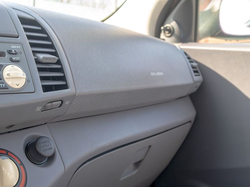 Nissan Micra (2003) 1.25i 59KW – PO ROZVODECH - fotka 21 z 36