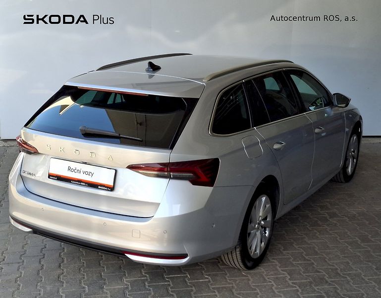 Škoda Octavia (2025) TOP SELECTION 2,0 TDI 110 KW 7 - fotka 2 z 25
