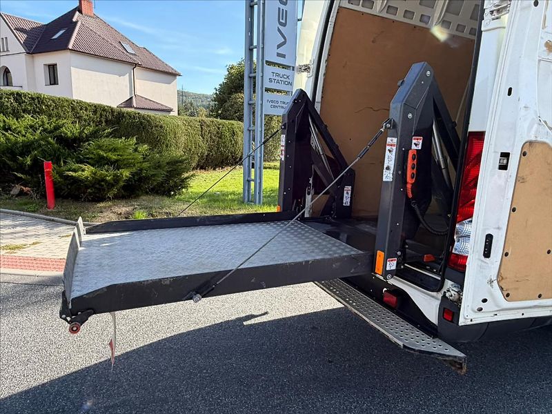 Iveco Daily 3,0 70C18HA8V 18cm3 - fotka 11 z 46