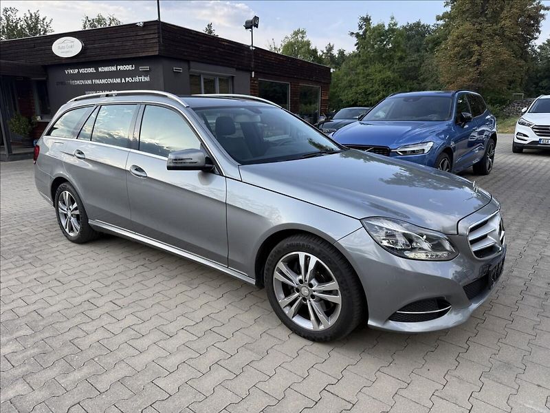 Mercedes-Benz Třídy E E 300de Hybrid Vzduch - fotografie inzerátu