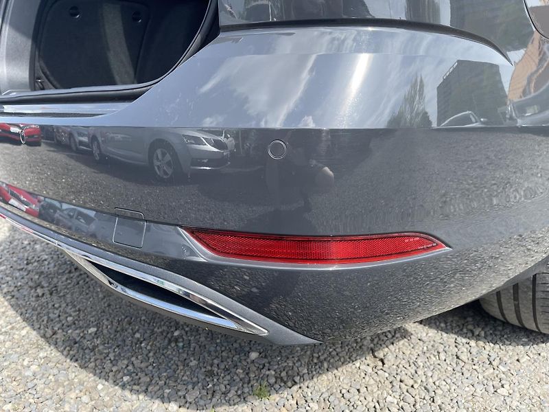 Volkswagen Golf 2.0TDi DSG HIGHL-NEHAV-Dph-ČR! - fotka 7 z 40