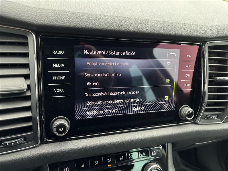 Škoda Kodiaq 2,0 TDI 110 kW Ambition DSG - fotka 41 z 42