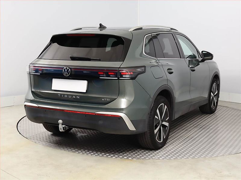 Volkswagen Tiguan (2024) 1.5 eTSI - fotka 5 z 21
