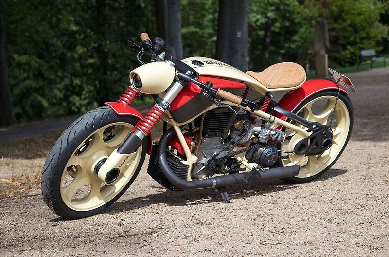 Z výstavy motorka zamíří do homologační zkušebny