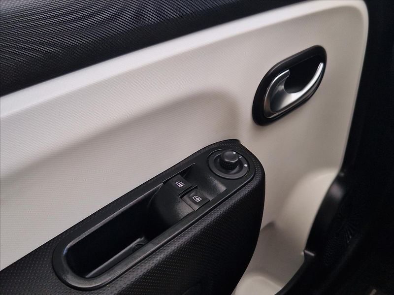 Renault Twingo 1,0 i 54kW SENZORY TOPSTAV - fotka 33 z 35