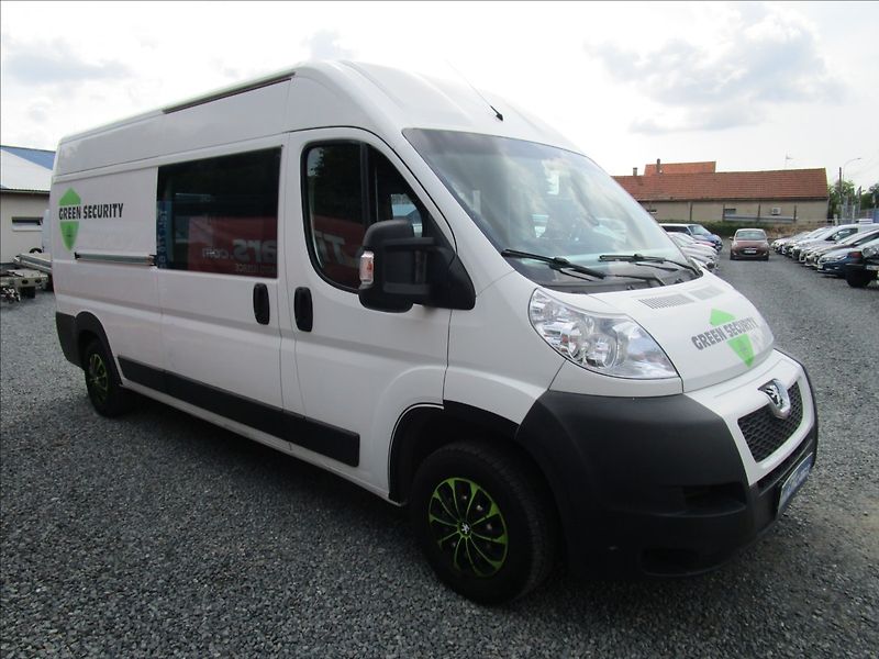 Peugeot Boxer 2.2HDi, Obytný, 5 míst - fotka 3 z 67