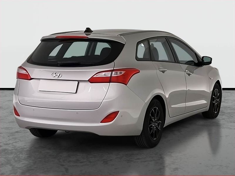 Hyundai i30 (2016) 1.6 CRDi, Serv.kniha, Xenony - fotka 5 z 21