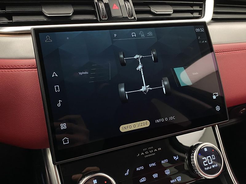 Jaguar XF P300 R-DYNAMIC S AWD AUT CZ - fotka 39 z 44