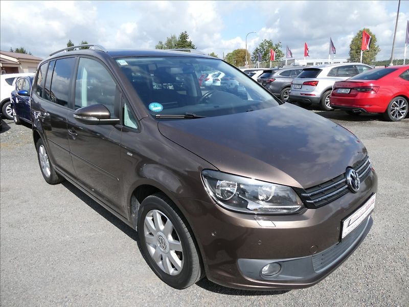 Volkswagen Touran 1,6 TDi 77kW CUP,7.míst,naviga - fotka 1 z 46