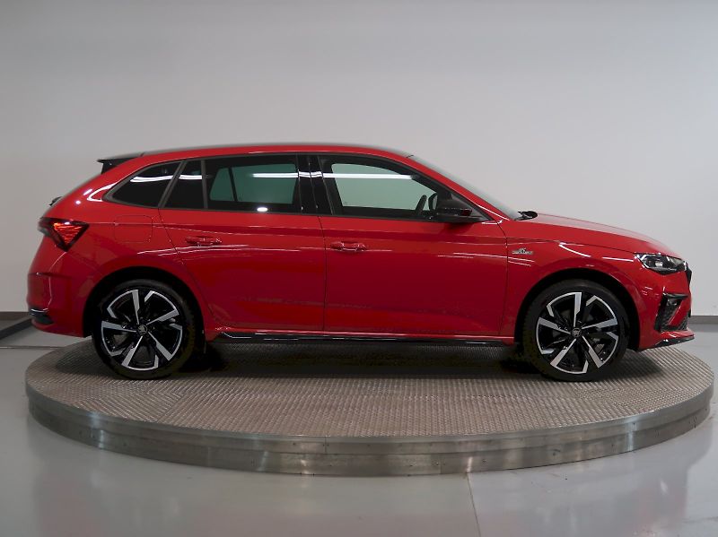 Škoda Scala (2026) MONTE CARLO 1.5TSI 110KW DSG P - fotka 8 z 38