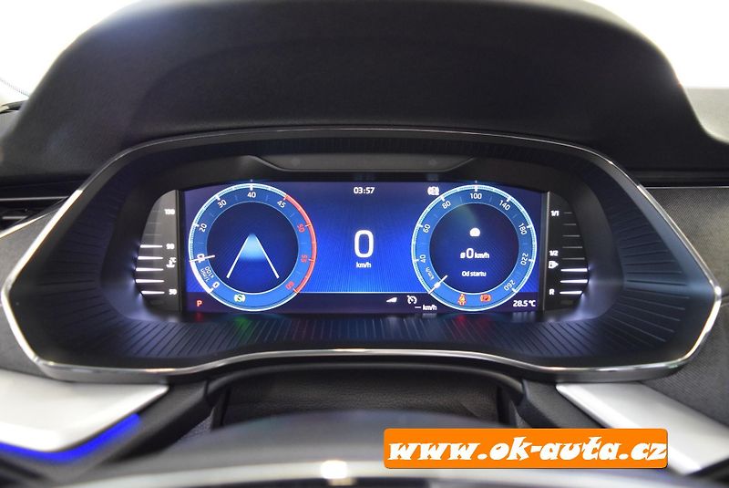 Škoda Octavia 2.0 TDI STYLE PLUS MATRIX DSG  - fotka 64 z 77