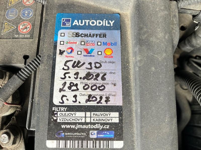 Ford Mondeo (2011) 2.0 TDCi - fotka 19 z 20
