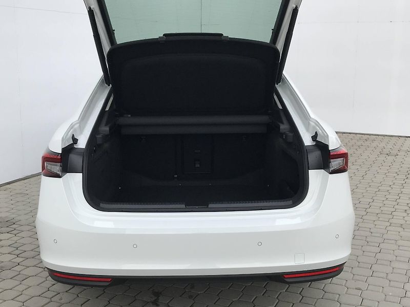 Škoda Superb (2025) Selection 7DSG 2,0TDI - fotka 4 z 4