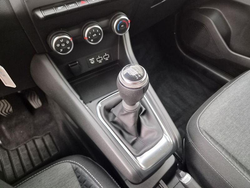 Renault Captur 1.3 Tce - fotka 20 z 24