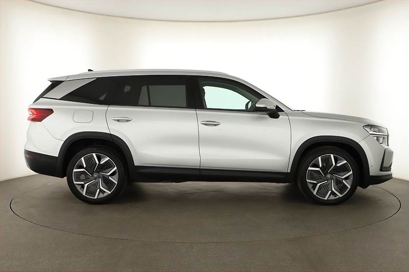 Škoda Kodiaq (2025) 2.0 TSI, Exclusive Selection - fotka 6 z 29