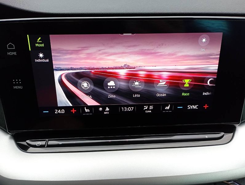 Škoda Octavia (2022) 2.0 TDI 110 kW DSG Clever pake - fotka 24 z 36