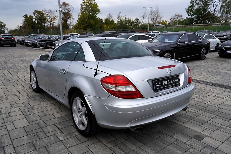 Mercedes-Benz SLK 200/165PS/kůže/manuál - fotka 4 z 37