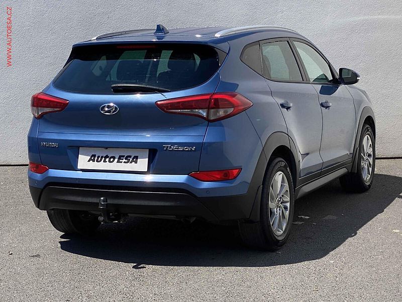 Hyundai Tucson (2016) 1.7 CRDi, ČR, Navi, kamera - fotka 4 z 19