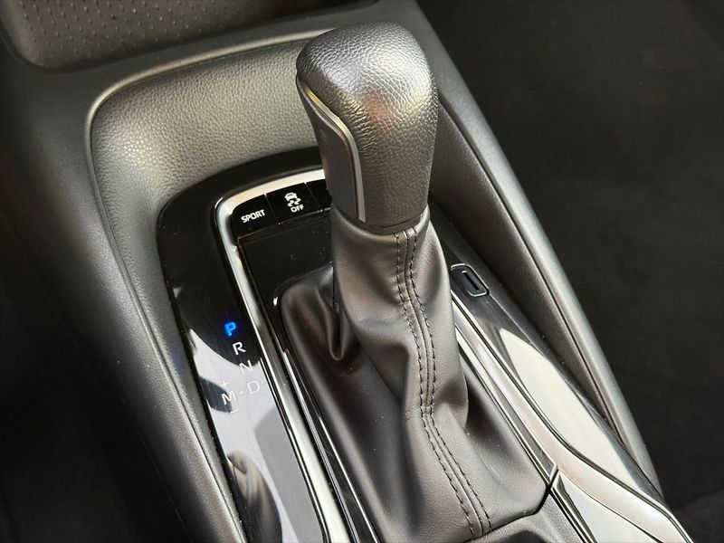 Toyota Corolla 1,5 Comfort, Automat - fotka 16 z 17
